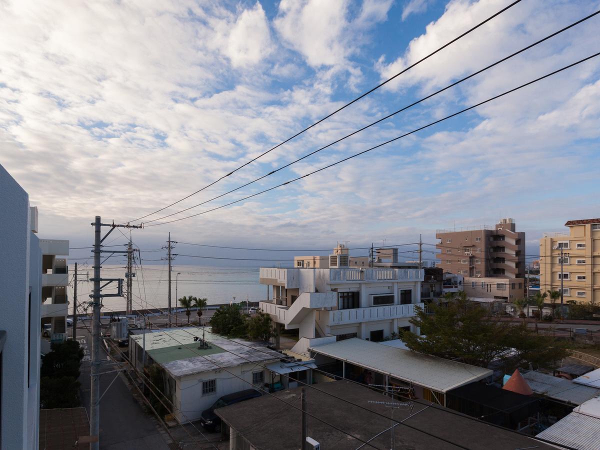 Kariyushi Condominium Resort Chatan Araha Sunset Exteriör bild
