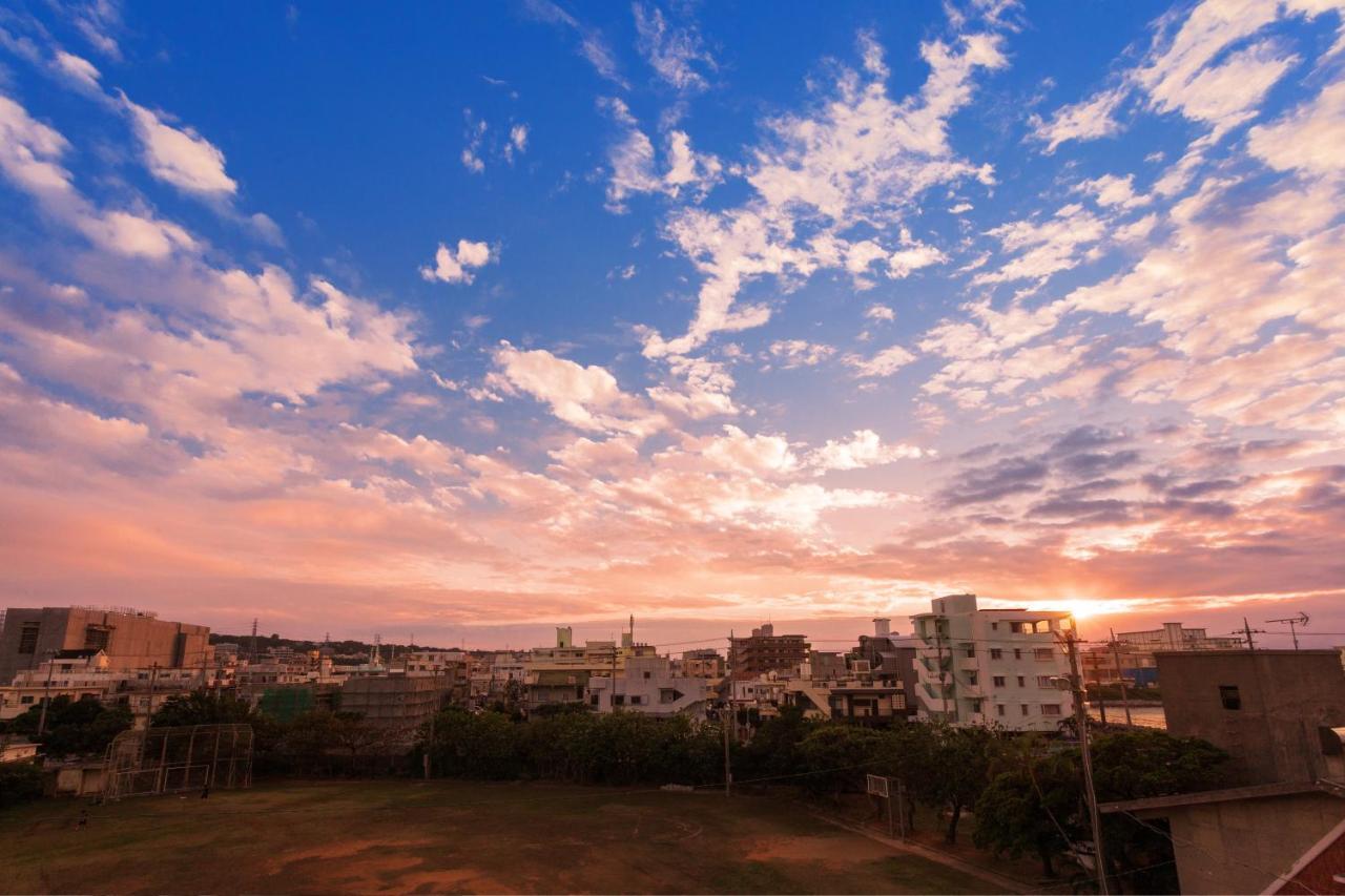 Kariyushi Condominium Resort Chatan Araha Sunset Exteriör bild